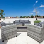 Luxury With Private Rooftop Terrace *