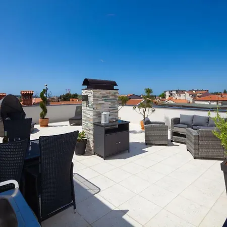 Apartment Luxury With Private Rooftop Terrace *