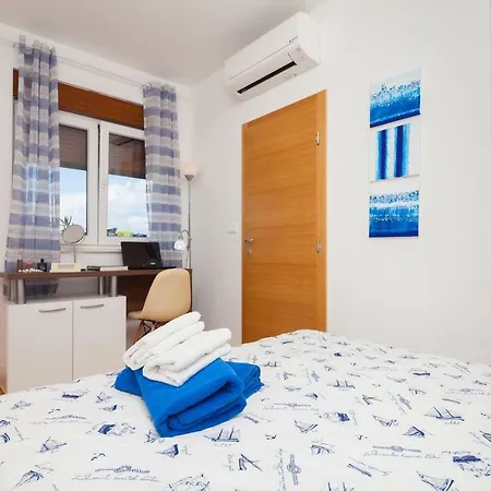 Luxury With Private Rooftop Terrace Апартаменты Пула